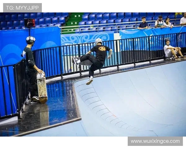 赛后分析:上海滑板队与杭州滑板队的团队协作表现与战术探讨 赛后分析:上海滑板队与杭州滑板队的团队协作表现与战术探讨