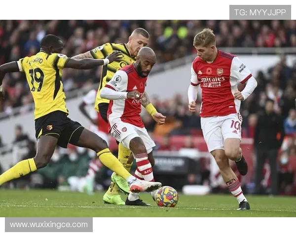 沃特福德与诺丁汉激战正酣比分悬念引人关注