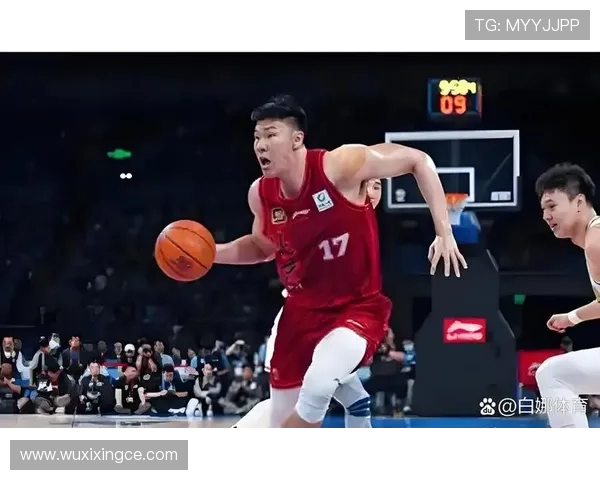 范子铭：从篮球新星到职业生涯的璀璨之路探索与成长的故事