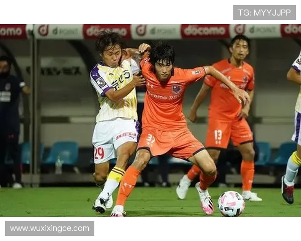 长崎成功丸与大宫的激烈对决揭示了足球战术的魅力与团队合作的重要性