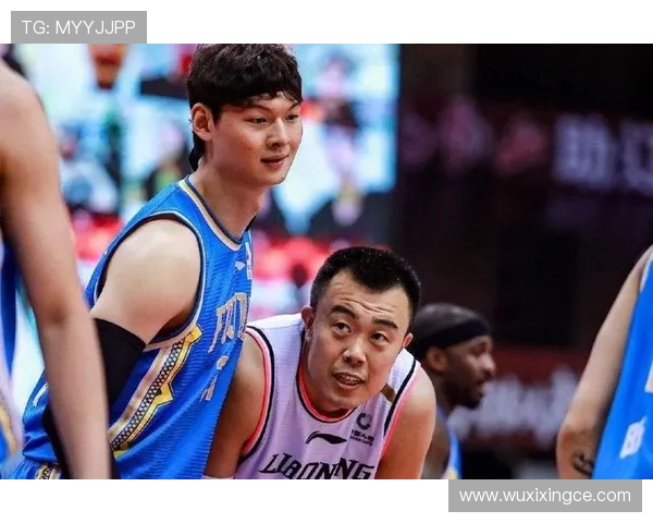 重庆篮球队强势领跑精英赛积分榜积73分展现冠军实力